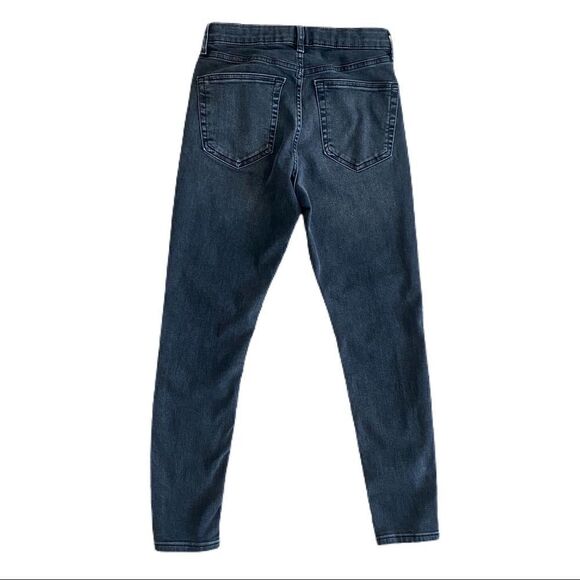 Topshop Jeans. Jamie Style. Medium-Dark Wash. Midrise. Size 28x30 Great Cond!!! - Picture 3 of 12